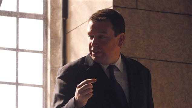 Christian Paradis se rend à la Chambre des Communes, le 27 mars 2012.