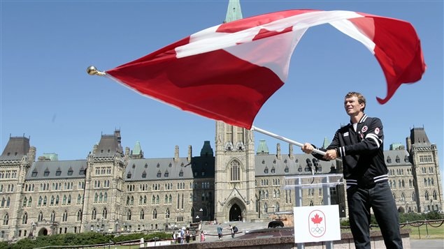 La raison d'être des diplomates, des consulats et des ambassades canadiennes à l'étranger sera dorénavant d'agiter d'abord et avant tout le drapeau de l'économie canadienne.