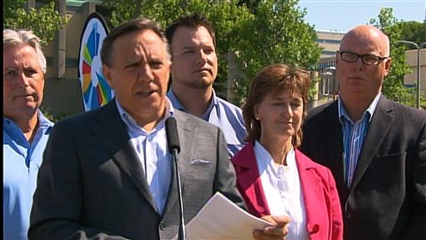 Emmanuelle Latraverse s'entretient avec le chef de la CAQ François Legault