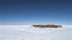 H�tel fait en sel en Bolivie �iStock/Bartosz Hadyniak