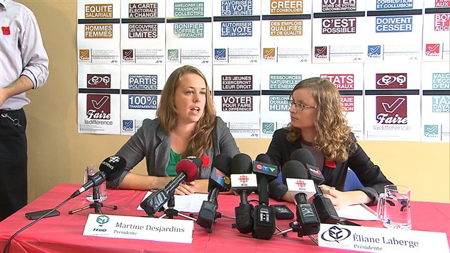 Les représentantes de la Fédération étudiante universitaire du Québec (FEUQ), Martine Desjardins, et la Fédération étudiante collégiale du Québec (FECQ), Éliane Laberge.