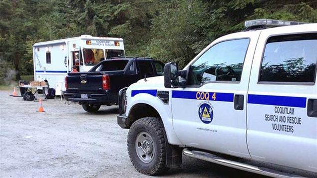 Des équipes de recherche et de secours ont passé la nuit à tenter de retrouver une jeune femme qui a des besoins particuliers.