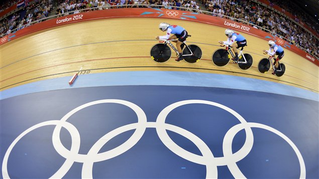 L'équipe canadienne de poursuite en cyclisme sur piste