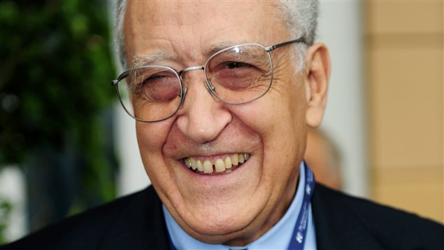 Lakhdar Brahimi en Italie en 2009