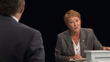 Pauline Marois réplique à François Legault.