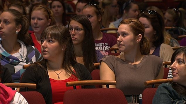 Les étudiants de la Faculté d'éducation de l'Université de Sherbrooke étaient réunis au Centre Culturel pour tenir leur assemblée générale, le 20 août 2012