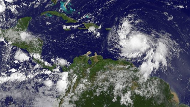Image satellite de la tempête tropicale Isaac se dirigeant vers les Caraïbes