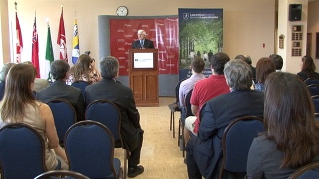 Le ministre du Développement du Nord et des Mines, Rick Bartolucci, était à l'Université Laurentienne vendredi