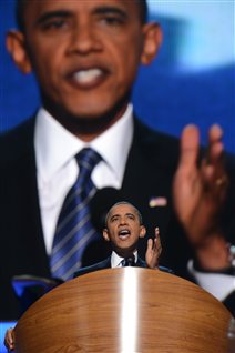 Le président sortant Barack Obama prononce son discours d'investiture du Parti démocrate à Charlotte en Caroline du Nord.