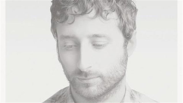 Une partie de la pochette de l'album solo de Louis-Jean Cormier, <i>Le treizi�me �tage</i>