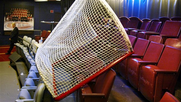 Le 16 septembre 2004 au Centre Bell, au premier jour du lock-out qui avait forcé l'annulation de la saison et des séries éliminatoires 2004-2005