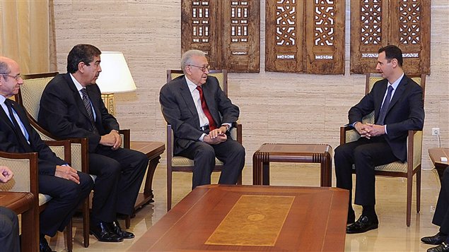 Rencontre entre Bachar Al-Assad et Lakhdar Brahimi à Damas, le 15 septembre.