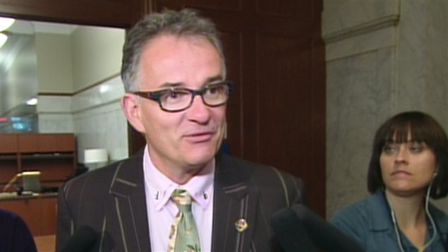 Le ministre de la Santé, Réjean Hébert