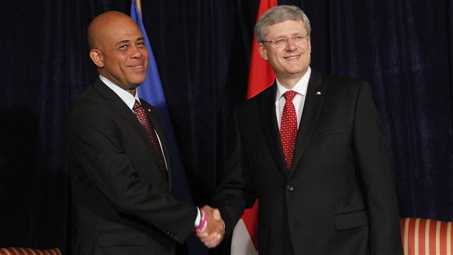 Le premier ministre Stephen Harper avec le président haïtien Michel Martelly, à New York