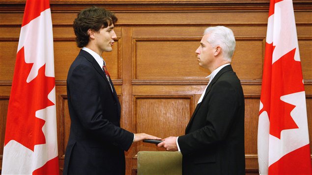 Justin Trudeau, nouvellement élu chef du Parti Libéral du Canada, prêtait serment à la reine en tant que député de la circonscription de Papineau au Parlement d’Ottawa, le 6 novembre 2008. © PC/Sean Kilpatrick