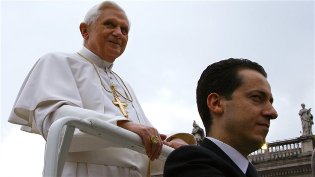 Paolo Gabriele en compagnie du pape Benoît XVI, en 2006.