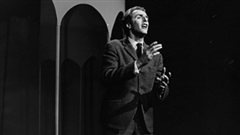 Gilles Vigneault en prestation 