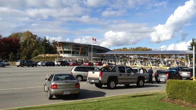 Le poste frontalier de Peace Arch en Colombie-Britannique à 40 kilomètres au sud-est de Vancouver.