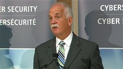 Le ministre fédéral de la Sécurité publique, Vic Toews