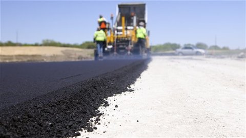 Travaux d'asphaltage | � iStockphoto