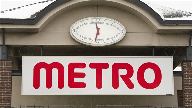Enseigne d'une épicerie Metro