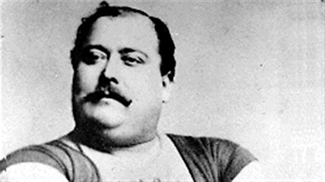 Louis Cyr / © Archives nationales du Canada, Wikipédia