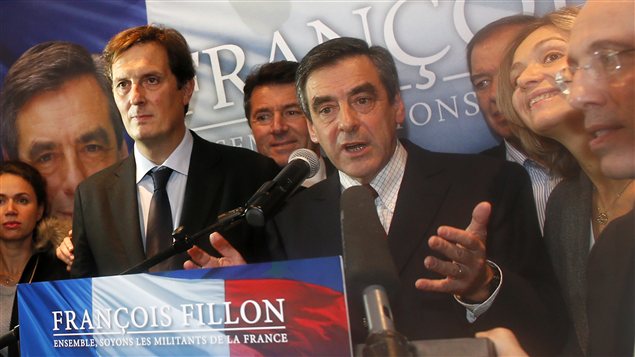 François Fillon réclame la victoire à la présidence de l'UMP.