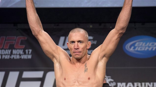 George St-Pierre lors de la pesée, vendredi