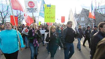 Manifestation contre la réforme de l'assurance-emploi, à Tracadie-Sheila au Nouveau-Brunswick