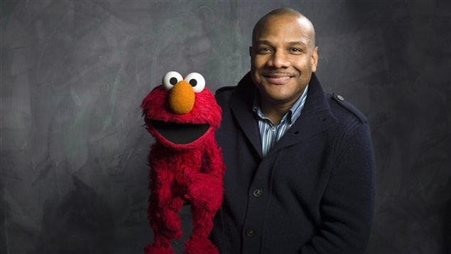 Kevin Clash et la marionnette d'Elmo