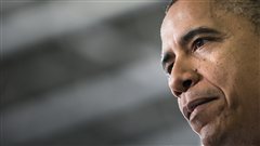 Le président Barack Obama, dans une usine de Hatfield,  explique sa stratégie pour éviter le mur fiscal.