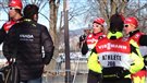 Les fondeurs canadiens Len Valjas (gauche) et Devon Kershaw (centre) à Québec
