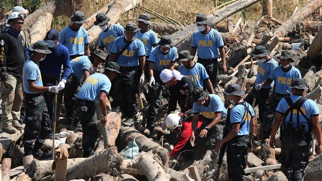 Les recherches se poursuivent aux Philippines