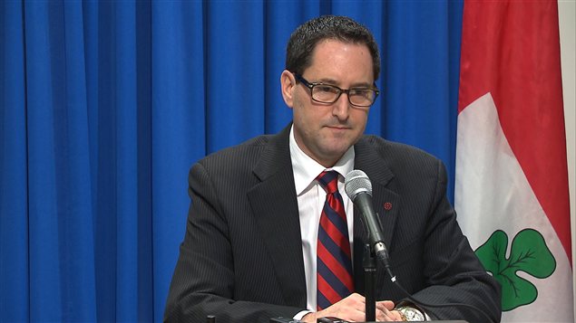 Le maire Michael Applebaum en conférence de presse, au sujet de l'enquête du contrôleur général de la Ville sur le rapport de 2004