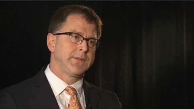 Le chef du Nouveau Parti démocratique de la Colombie-Britannique, Adrian Dix, en entrevue de fin d'année à Radio-Canada en décembre 2012.