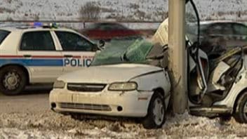 Une voiture accidentée à Calgary