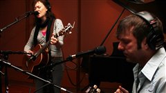 Mara Tremblay et Sunny Duval. Radio-Canada/C�cile Gladel
