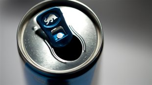 Une pétition pour interdire la vente de boissons énergisantes aux mineurs