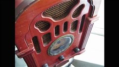 <b>Vieille radio</b> | �iStockphoto