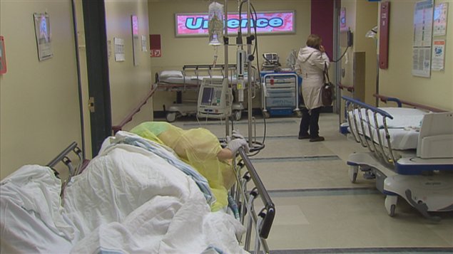 Plusieurs urgences débordent à Québec en raison du virus de la grippe.