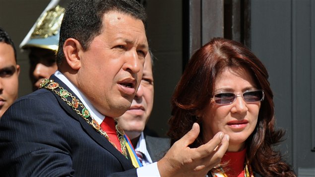 Le président du Venezuela, Hugo Chavez, et la présidente de l'Assemblée nationale, Cilia Flores, à Caracas en janvier 2009
