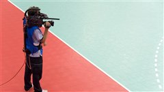 La t�l� et le sport sont-ils devenus indissociables?  | � Thad Robertson / iStock
