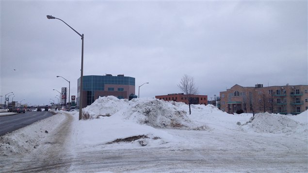 Emplacement du futur immeuble résidentiel de Réseau Sélection, dans le centre-ville de Rouyn-Noranda