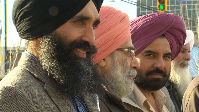 Des sikhs portant des turbans à Abbotsford, en Colombie-Britannique