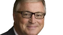 Robert Chevrier est le président du conseil d'administration de RONA.