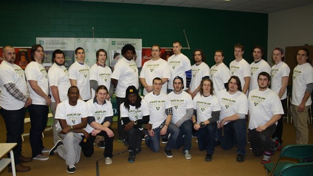 Les 33 recrues de l'équipe de football du Vert &amp; Or de l'Université de Sherbrooke