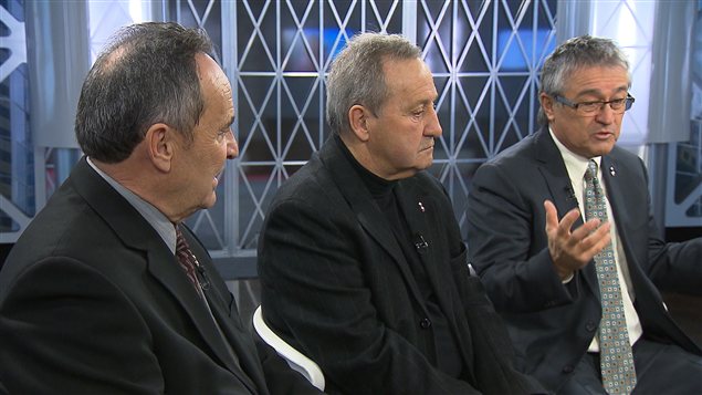 De gauche à doite, les conseillers indépendants de Laval Yvon Martineau, Jacques St-Jean et Denis Robillard.