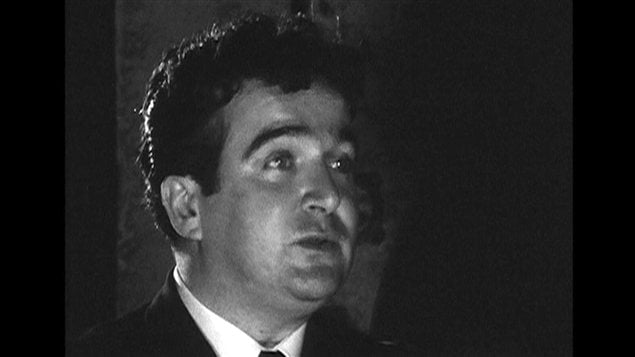 Marcel Dubé en 1957 | ©Archives de Radio-Canada Marcel Dubé en 1957 | ©Archives de Radio-Canada