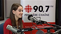 À neuf ans, Roxanne a fondé le projet de dîners dépannages qui offre maintenant près de 350 dîners par mois dans 23 écoles.