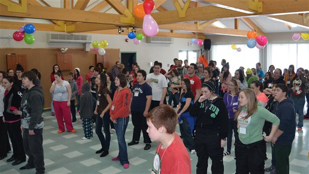 Séance d'activité physique au Forum jeunesse 12-17 ans à Dubuisson.